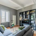 Casa Grey, 2 Bedrooms 2 Bathrooms *