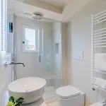 Casa Grey, 2 Bedrooms 2 Bathrooms *