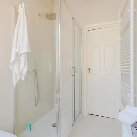 Casa Grey, 2 Bedrooms 2 Bathrooms Appartement Lucques