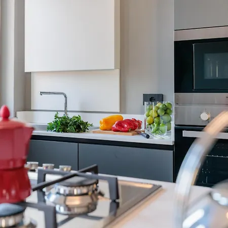 Casa Grey, 2 Bedrooms 2 Bathrooms *